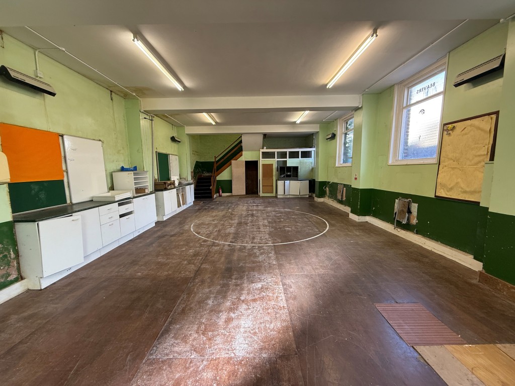 Lot: 151 - FORMER SCOUT PREMISES WITH POTENTIAL - Scouts hall